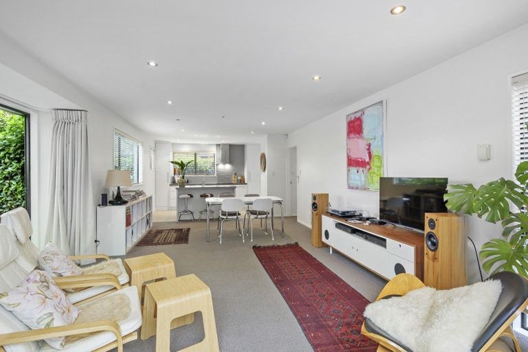 Photo of property in 1/6 Parr Place, Ilam, Christchurch, 8041