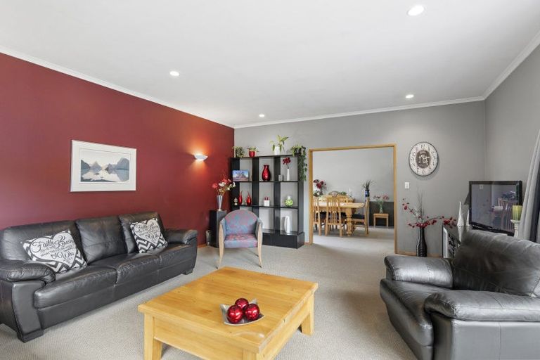 Photo of property in 30 Sawyers Arms Road, Northcote, Christchurch, 8052