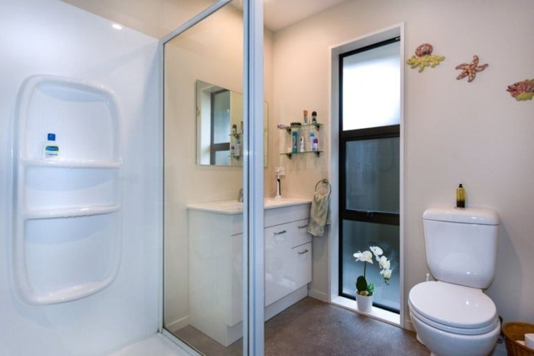 Photo of property in 2/81 Nottingham Avenue, Halswell, Christchurch, 8025