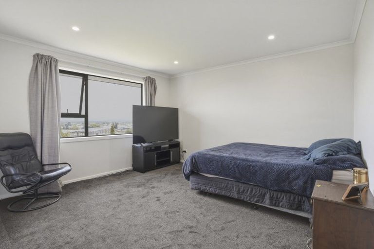 Photo of property in 21 Braeside, Kinmont Park, Mosgiel, 9024