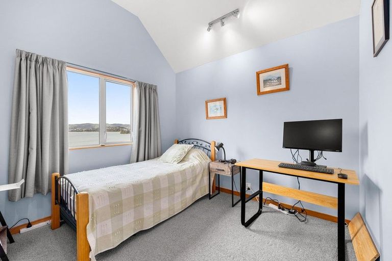 Photo of property in 32 Penryn Drive, Camborne, Porirua, 5026