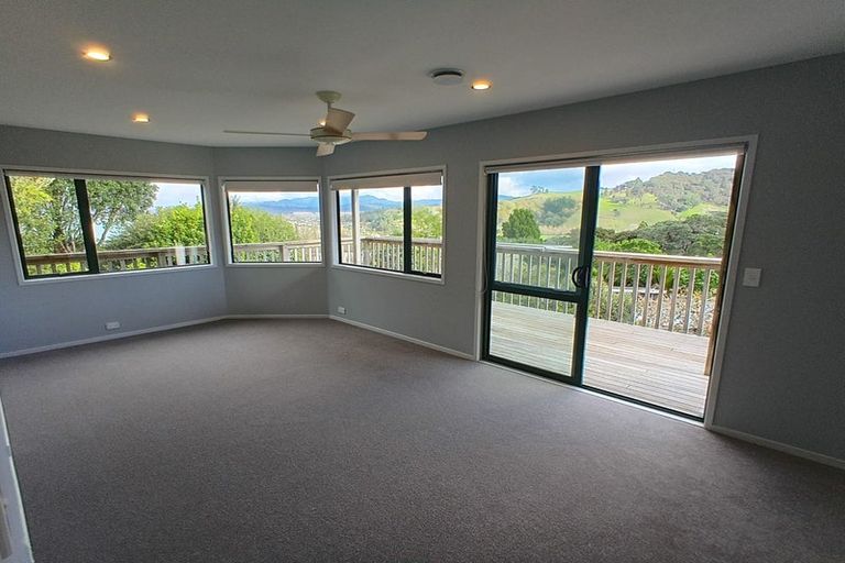 Photo of property in 6 Pohutukawa Grove, Whitianga, 3510
