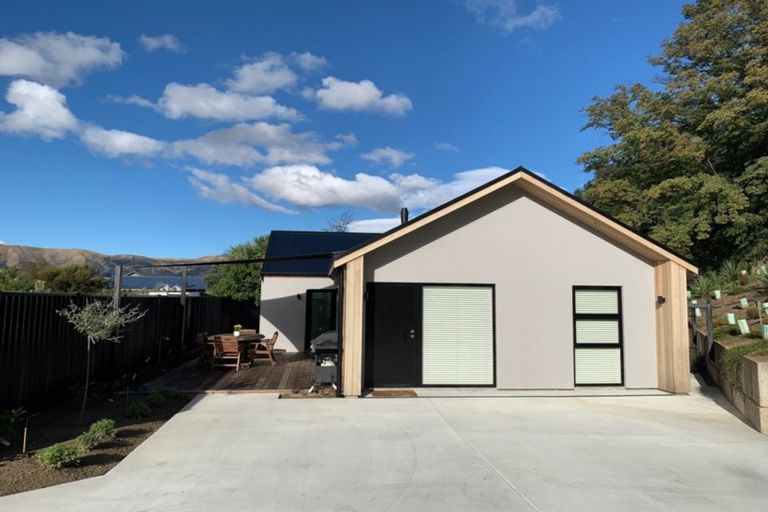 Photo of property in 32 Kingan Road, Luggate, Cromwell, 9383