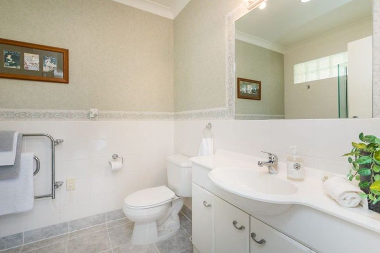 Photo of property in 22 Sheffield Street, Awapuni, Palmerston North, 4412