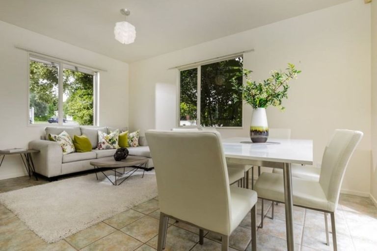 Photo of property in 10a Shiloh Way, Greenhithe, Auckland, 0632