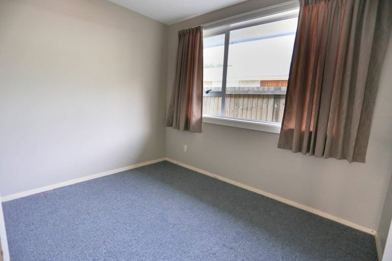 Photo of property in 2/28 Hillsborough Terrace, Hillsborough, Christchurch, 8022