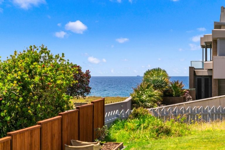 Photo of property in 6a Sunbrae Grove, Mount Maunganui, 3116