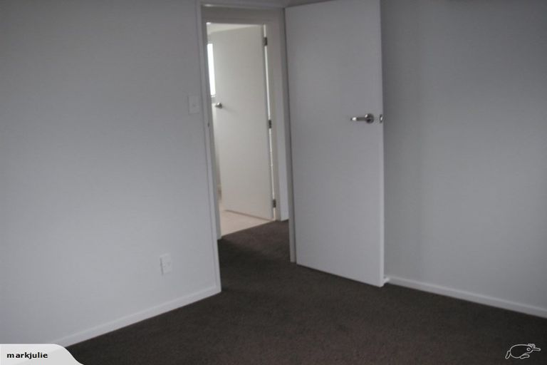 Photo of property in 63 Hillcrest Drive, Kelvin Grove, Palmerston North, 4414