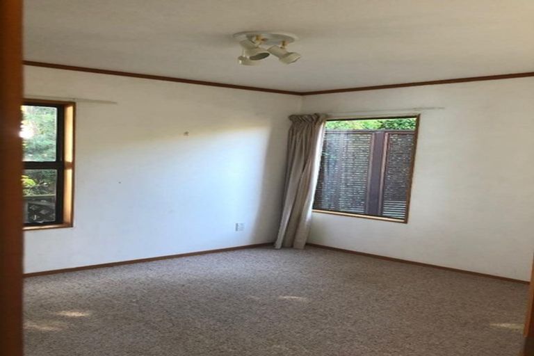 Photo of property in 14 Pa Road, Pukerua Bay, 5026