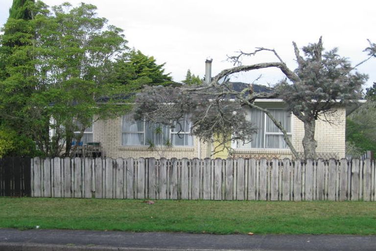 Photo of property in 56 Fitzwater Place, Henderson, Auckland, 0612