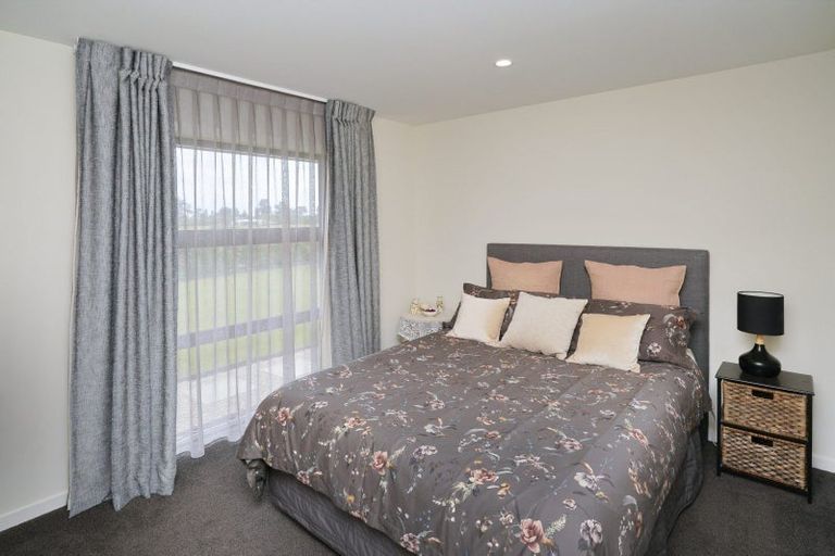 Photo of property in 11 Mara-kai Place, Pegasus, 7612