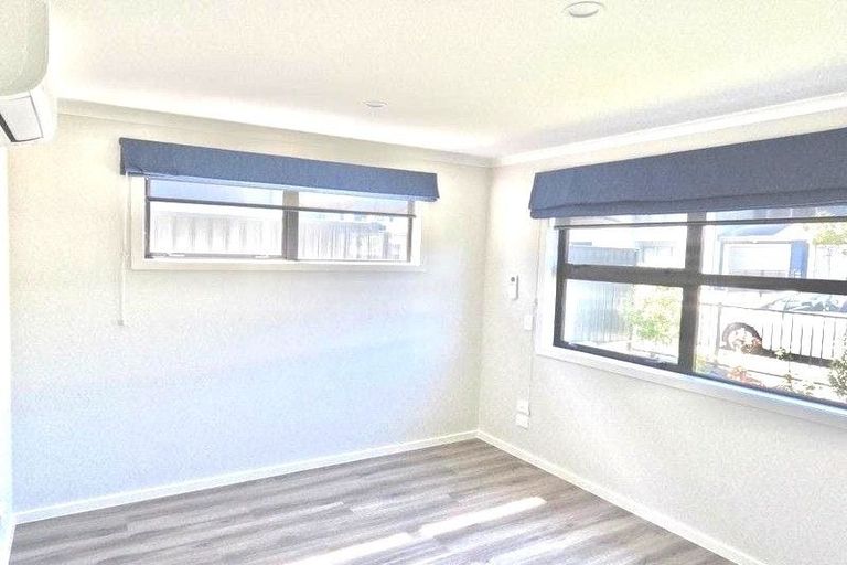Photo of property in 14 Torea Place, Kenepuru, Porirua, 5022