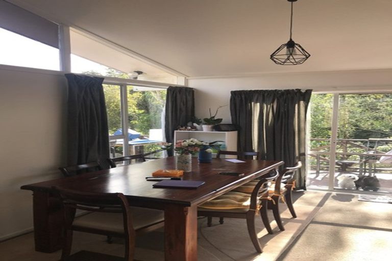 Photo of property in 28 Spinella Drive, Bayview, Auckland, 0629