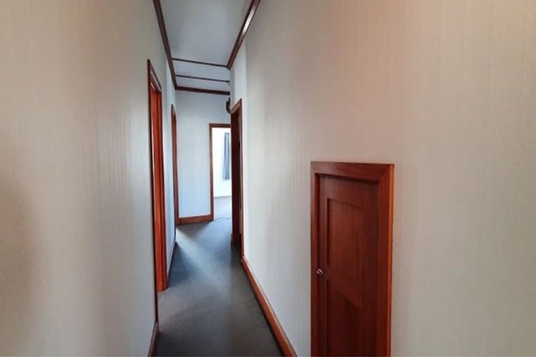 Photo of property in 32 Guyton Street, Whanganui, 4500