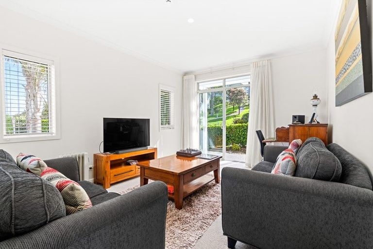 Photo of property in 60 Landmark Terrace, Orewa, 0931