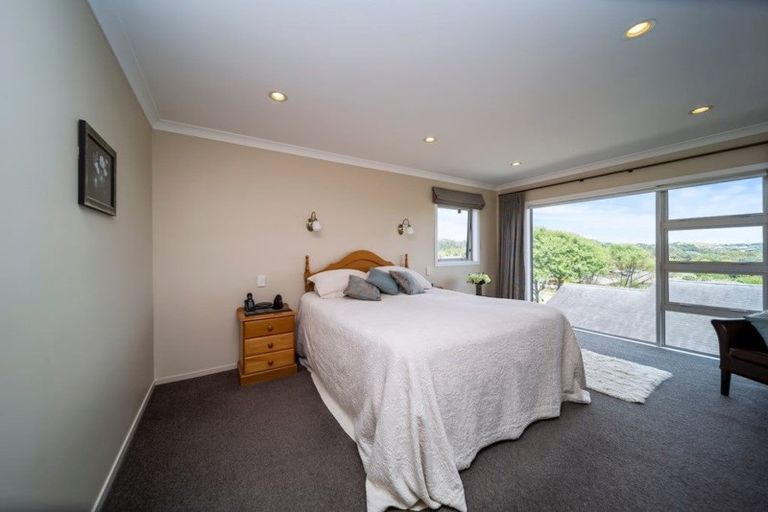 Photo of property in 9 Manukaka Heights, Hurdon, New Plymouth, 4310