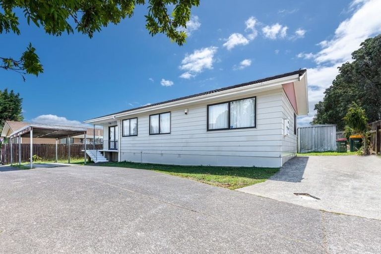 Photo of property in 1/41 Taitimu Drive, Weymouth, Auckland, 2103