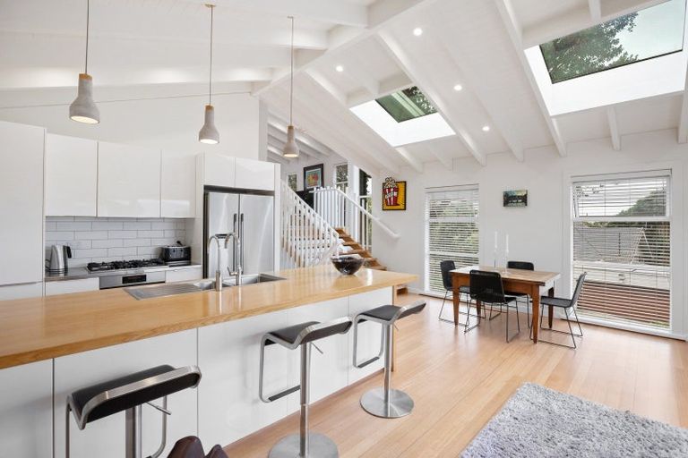 Photo of property in 2 Ludlam Street, Seatoun, Wellington, 6022