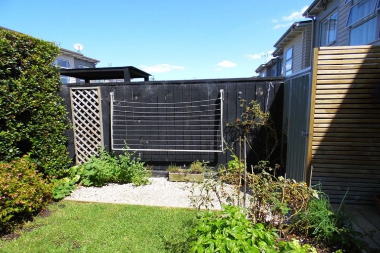Photo of property in 11 Mollusc Road, Hobsonville, Auckland, 0616