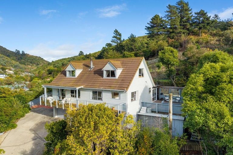 Photo of property in 45 Dorset Street, Picton, 7220