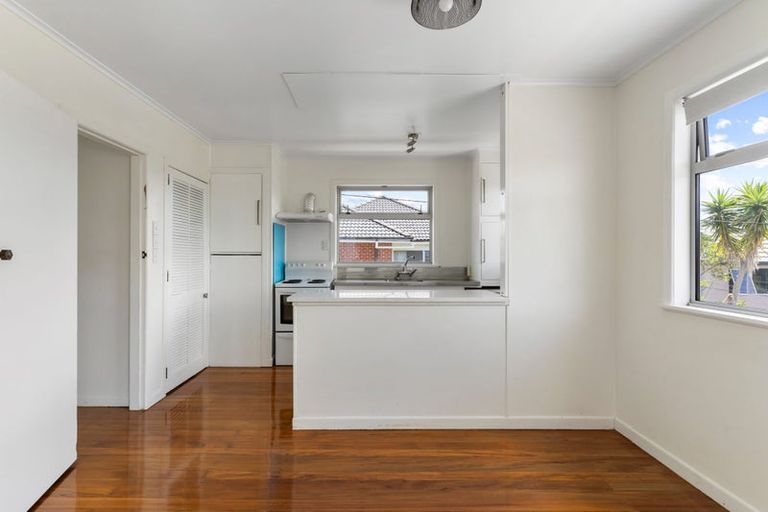 Photo of property in 88 Aberdeen Road, Campbells Bay, Auckland, 0620