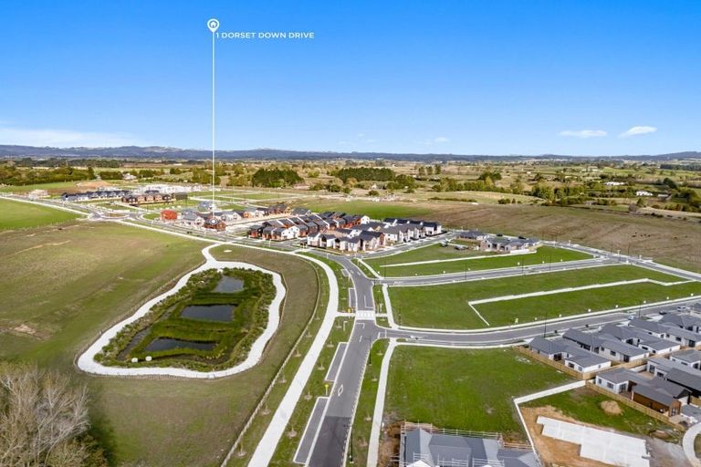 Photo of property in 1 Dorset Down Drive, Karaka, 2580