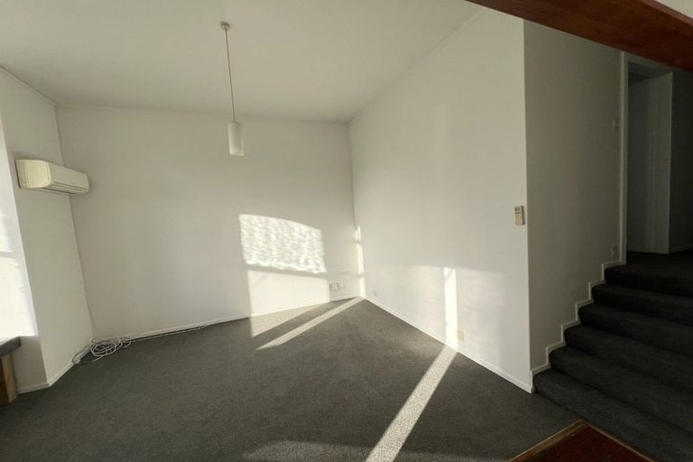 Photo of property in 3 Maarama Crescent, Aro Valley, Wellington, 6021