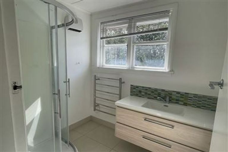 Photo of property in 13 Hillary Crescent, Upper Riccarton, Christchurch, 8041