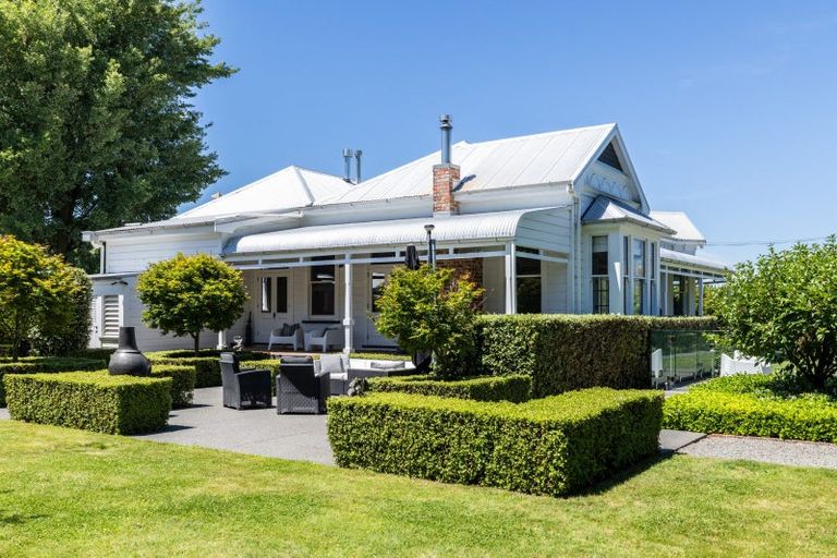 Photo of property in 100a Longlands Road West, Longlands, Hastings, 4175