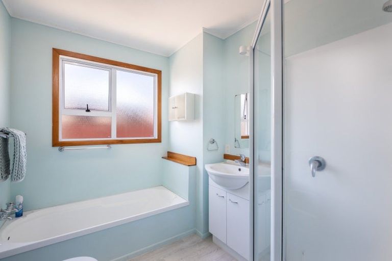 Photo of property in 18 Raniera Street, Glen Avon, New Plymouth, 4312