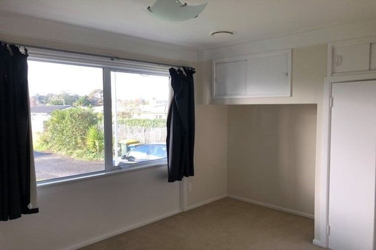 Photo of property in 272 Birkdale Road, Birkdale, Auckland, 0626