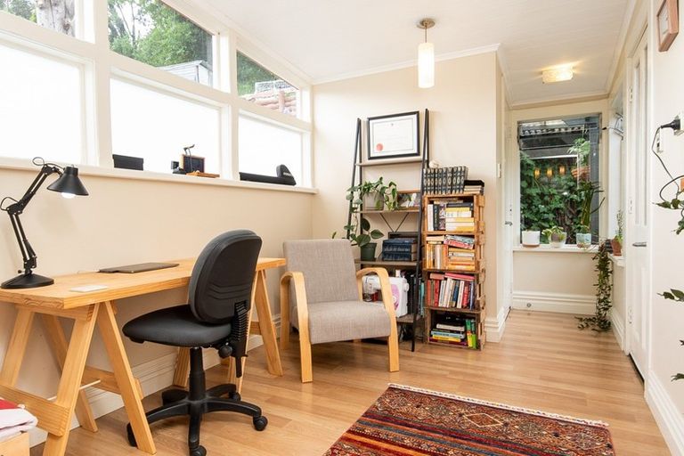 Photo of property in 85a Milton Road, Bluff Hill, Napier, 4110