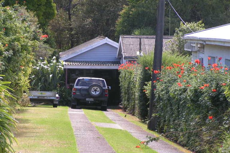 Photo of property in 12 Le Roy Terrace, Birkenhead, Auckland, 0626