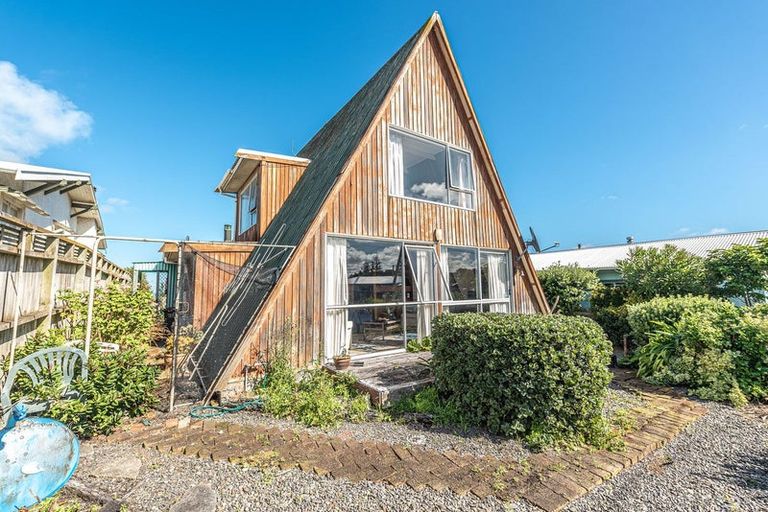 Photo of property in 5 Ashton Terrace, Castlecliff, Whanganui, 4501
