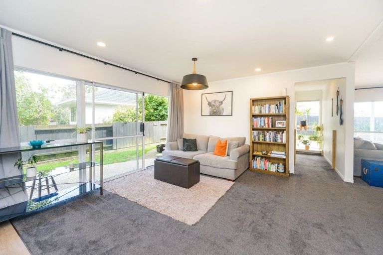 Photo of property in 23b Pahiatua Street, Hokowhitu, Palmerston North, 4410