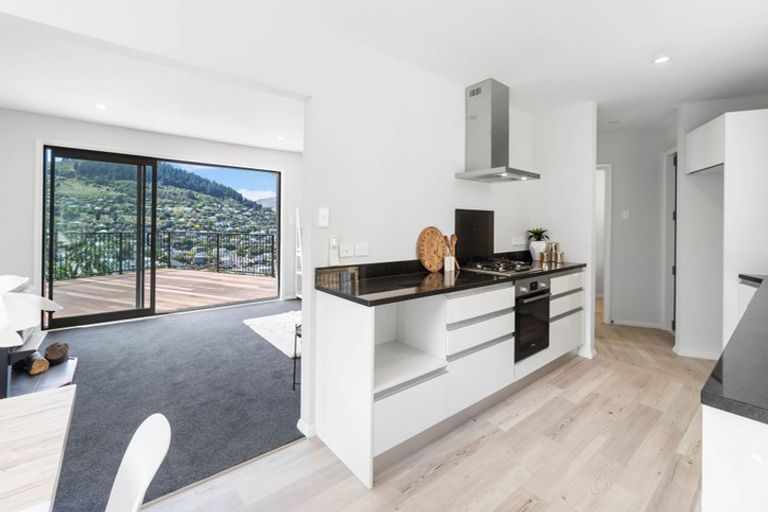 Photo of property in 28 Ticehurst Road, Lyttelton, 8082