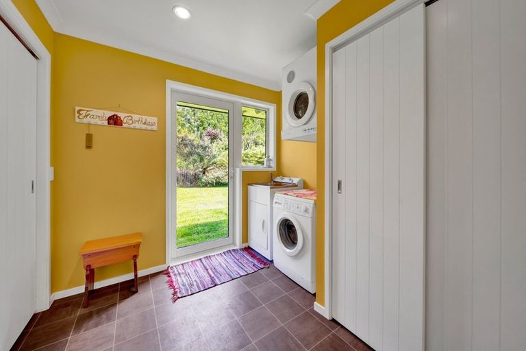 Photo of property in 1096 Egmont Road, Egmont Village, New Plymouth, 4372