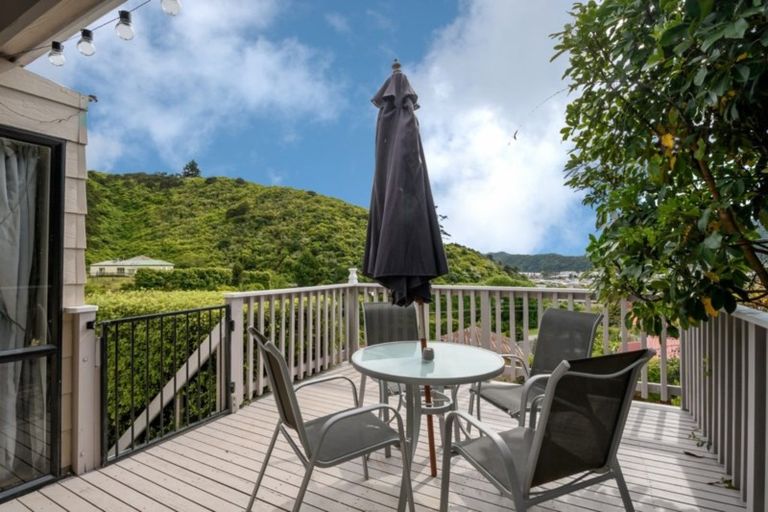 Photo of property in 18 Webster Place, Picton, 7220