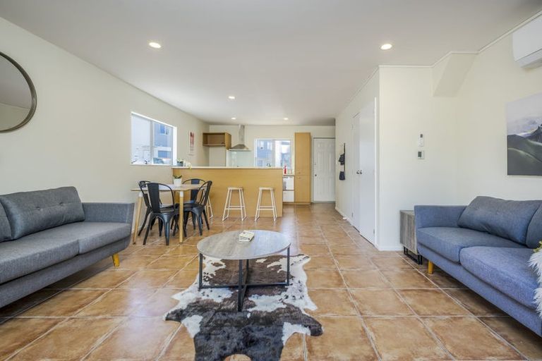 Photo of property in 25/218 Captain Springs Road, Onehunga, Auckland, 1061