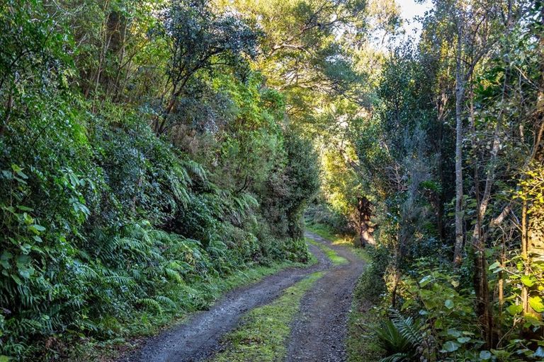 Photo of property in 350c Mt Holdsworth Road, Mount Holdsworth, Carterton, 5791