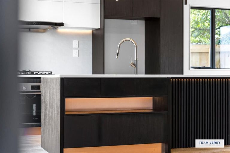 Photo of property in 339c Bucklands Beach Road, Bucklands Beach, Auckland, 2012