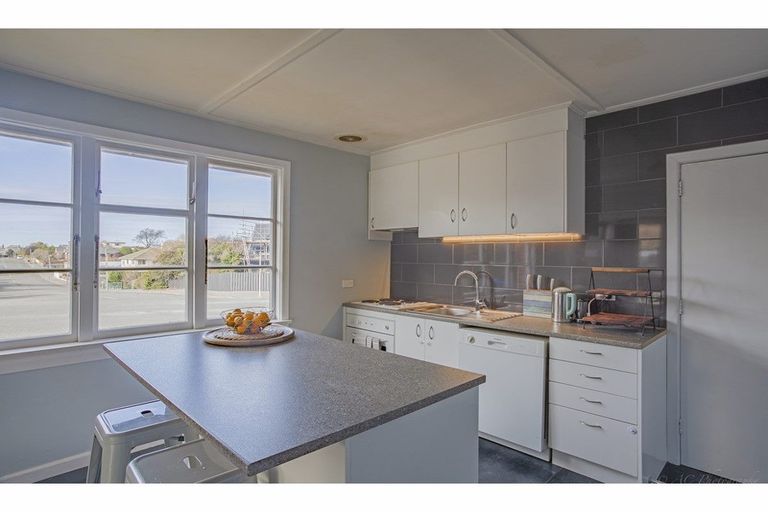 Photo of property in 2 Cameron Street, Seaview, Timaru, 7910