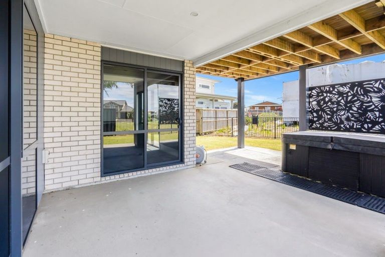 Photo of property in 8 Mariners Haven, One Tree Point, 0118