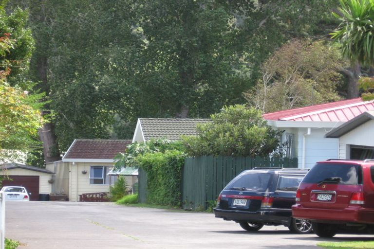 Photo of property in 40 Ranch Avenue, Beach Haven, Auckland, 0626