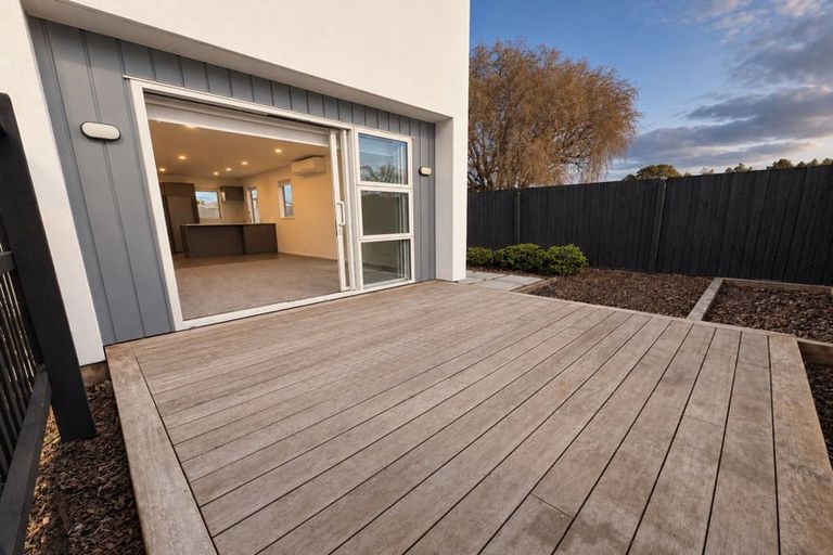 Photo of property in 9/51 Hills Road, Edgeware, Christchurch, 8013