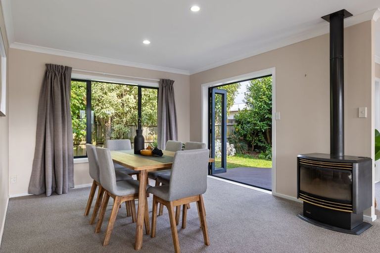 Photo of property in 10a Stewart Crescent, Hokowhitu, Palmerston North, 4410