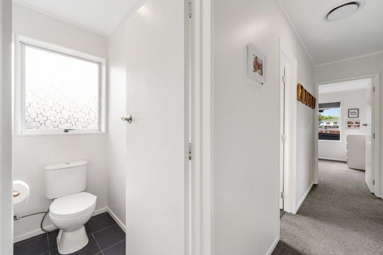 Photo of property in 15 Escort Grove, Awapuni, Palmerston North, 4412