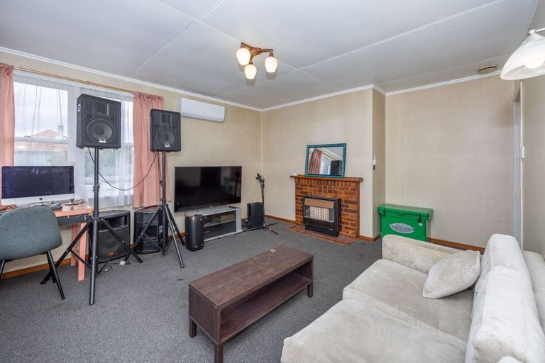 Photo of property in 44 Ross Crescent, Fairfield, Hamilton, 3214