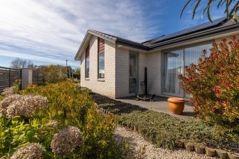 Photo of property in 18 Rose Manor Drive, Springlands, Blenheim, 7201