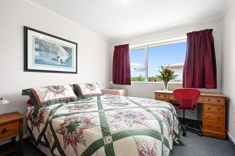 Photo of property in 16 Thode Place, Nawton, Hamilton, 3200